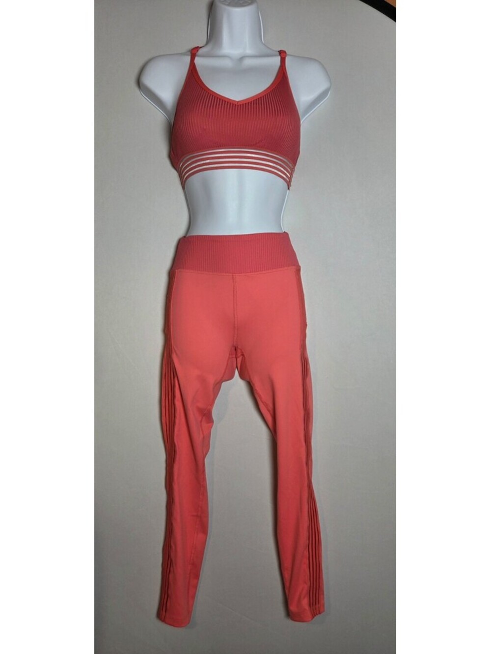 Victoria’s Secret PINK Ultimate 2pc Workout Set XS S Coral Leggings Sports Bra
